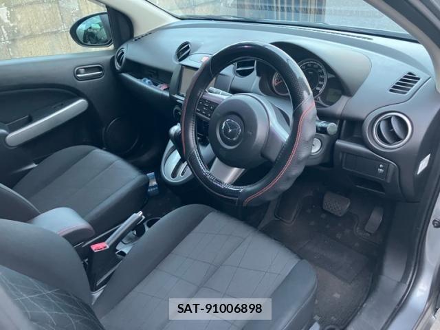 Mazda DEMIO 2012-04 8335635-14