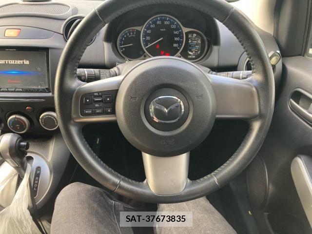 Mazda DEMIO 2012-01 8335632-15