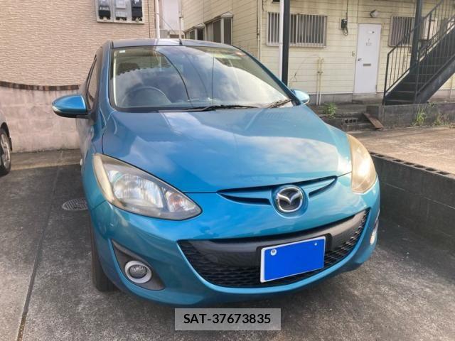Mazda DEMIO 2012-01 8335632-1