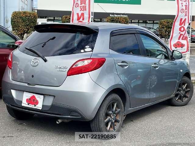Mazda DEMIO 2013-07 8335629-2