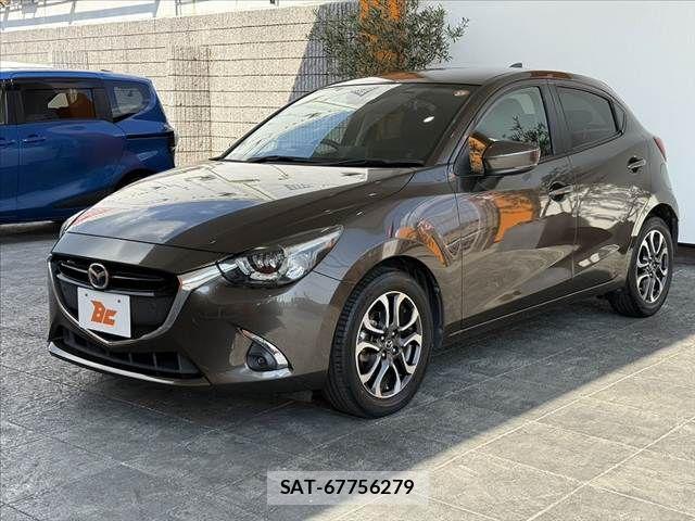 Mazda DEMIO 2018-02 8335619-9