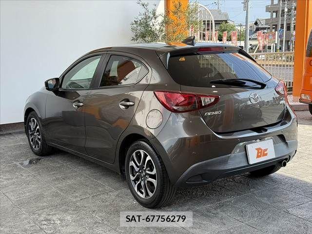 Mazda DEMIO 2018-02 8335619-12