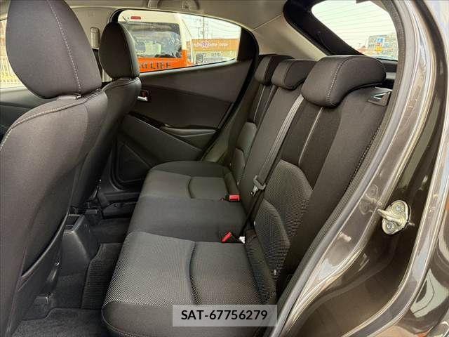 Mazda DEMIO 2018-02 8335619-18