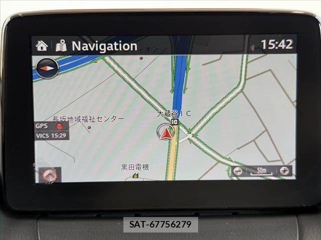 Mazda DEMIO 2018-02 8335619-2