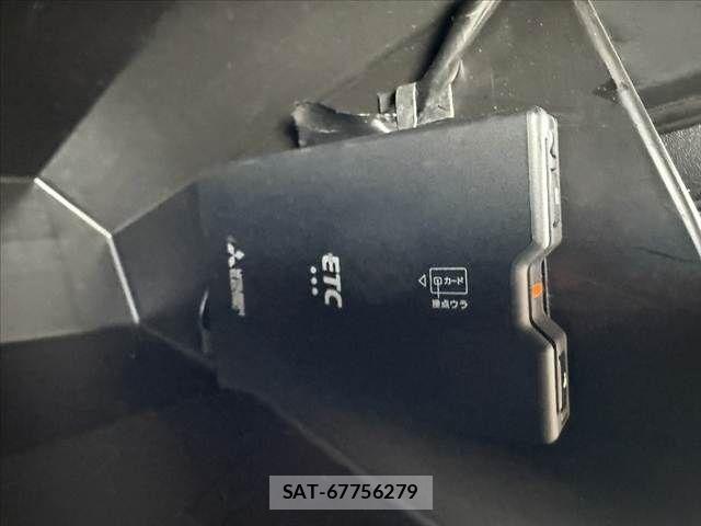 Mazda DEMIO 2018-02 8335619-5