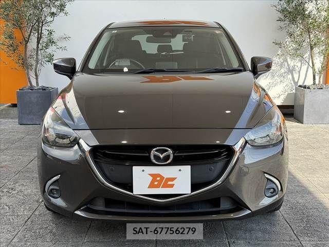 Mazda DEMIO 2018-02 8335619-8