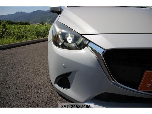 Mazda DEMIO 2017-12 8335612-4