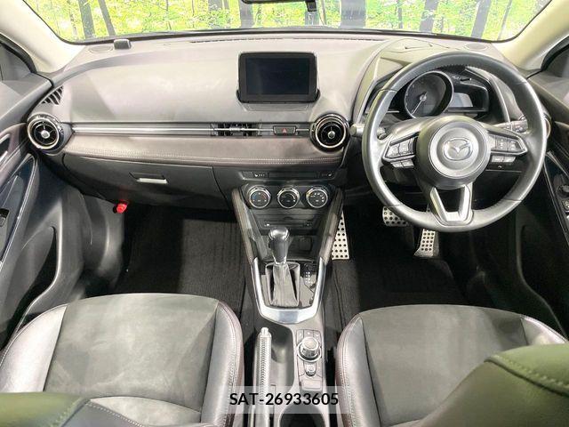 Mazda DEMIO 2017-08 8335620-1