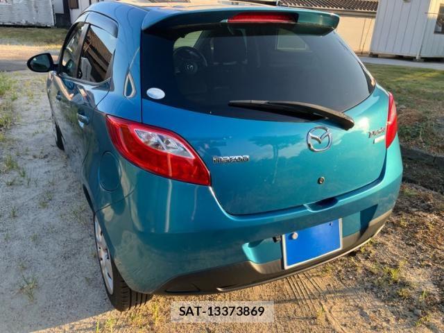Mazda DEMIO 2014-02 8354333-3