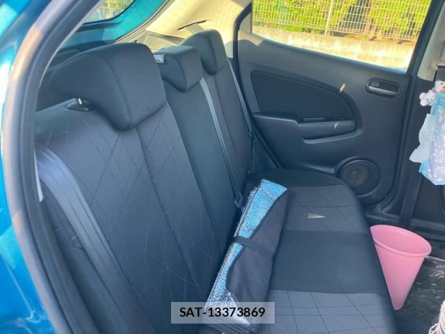 Mazda DEMIO 2014-02 8354333-5