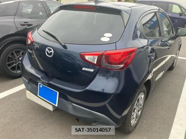 Mazda DEMIO 2017-06 8354331-1