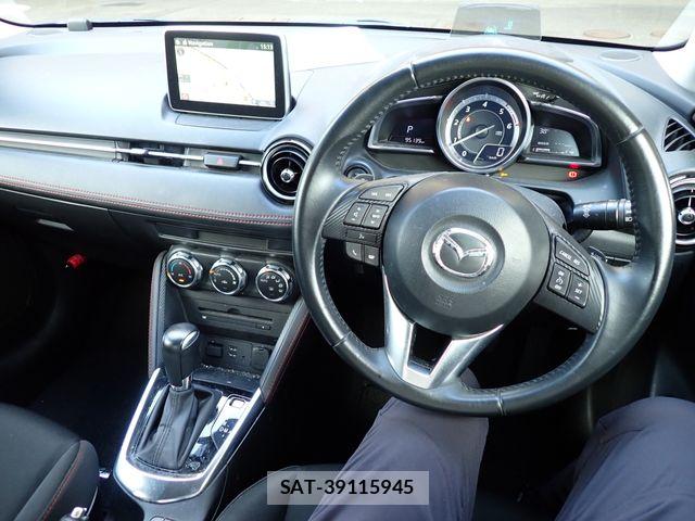 Mazda DEMIO 2015-01 8354328-16