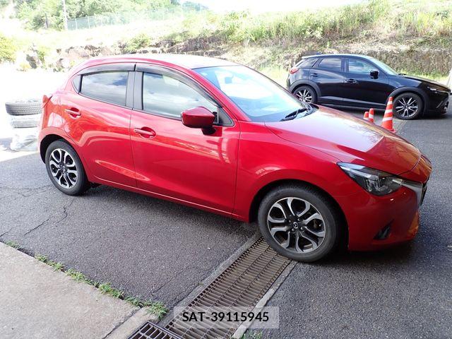 Mazda DEMIO 2015-01 8354328-3