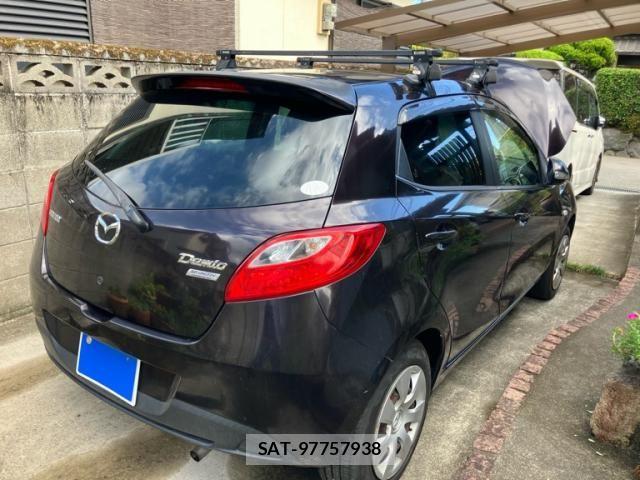 Mazda DEMIO 2013-08 8354334-2