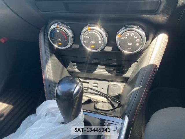 Mazda DEMIO 2015-06 8354332-15