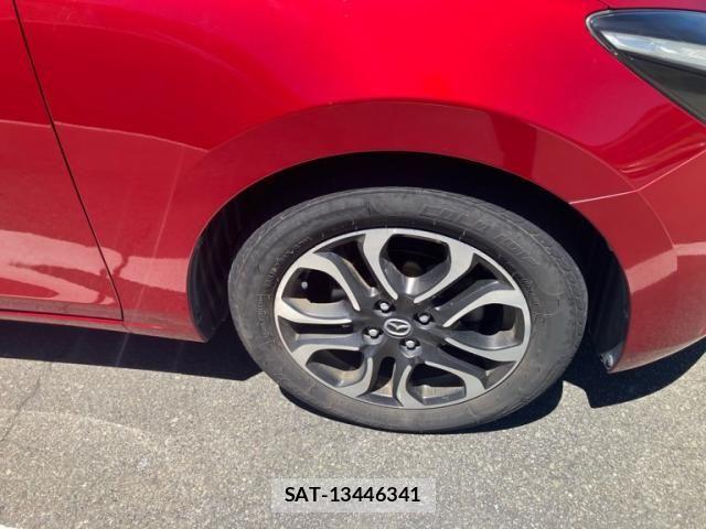 Mazda DEMIO 2015-06 8354332-4