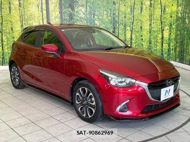 Mazda DEMIO 2018-01 8354329-14