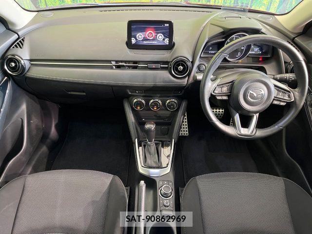 Mazda DEMIO 2018-01 8354329-1