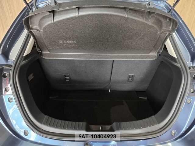 Mazda DEMIO 2018-02 8365638-11