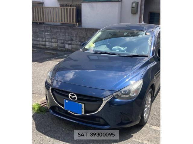 Mazda DEMIO 2017-11 8365642-0