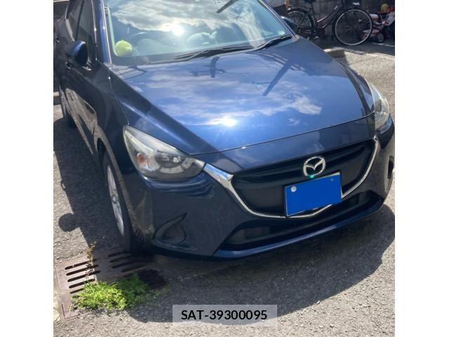 Mazda DEMIO 2017-11 8365642-1