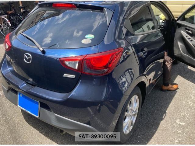 Mazda DEMIO 2017-11 8365642-2