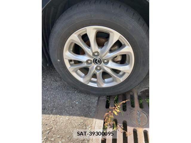 Mazda DEMIO 2017-11 8365642-4