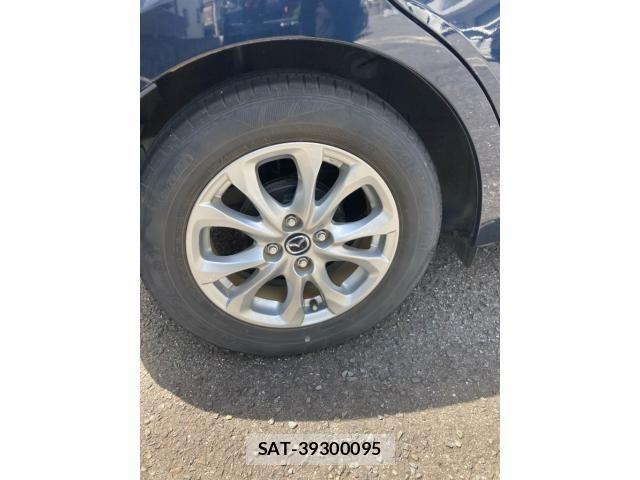 Mazda DEMIO 2017-11 8365642-5
