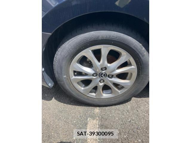 Mazda DEMIO 2017-11 8365642-6