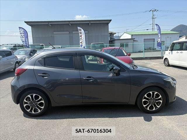 Mazda DEMIO 2015-07 8365640-10