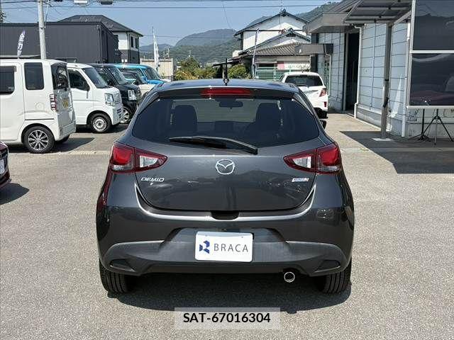 Mazda DEMIO 2015-07 8365640-13