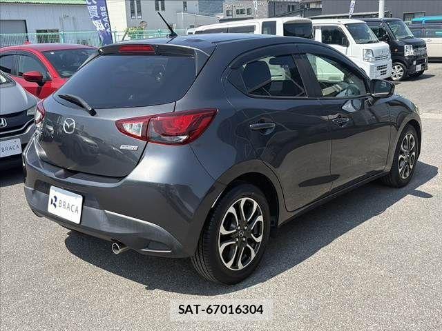 Mazda DEMIO 2015-07 8365640-14