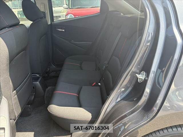Mazda DEMIO 2015-07 8365640-18