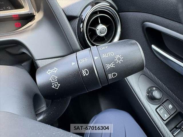 Mazda DEMIO 2015-07 8365640-29