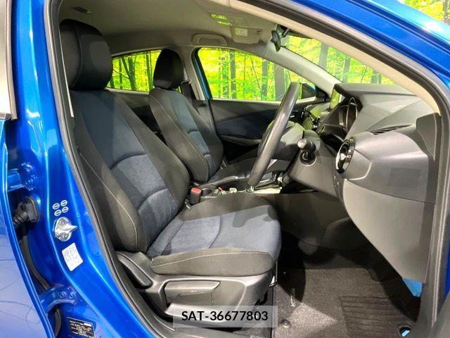 Mazda DEMIO 2014-12 8365639-7