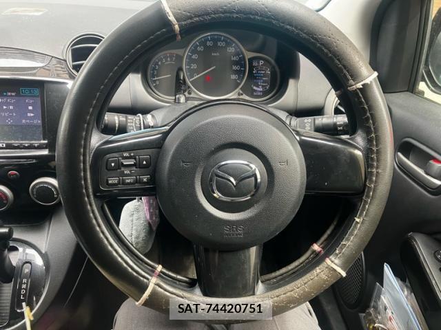 Mazda DEMIO 2013-09 8365653-21