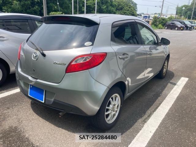 Mazda DEMIO 2012-06 8365662-2