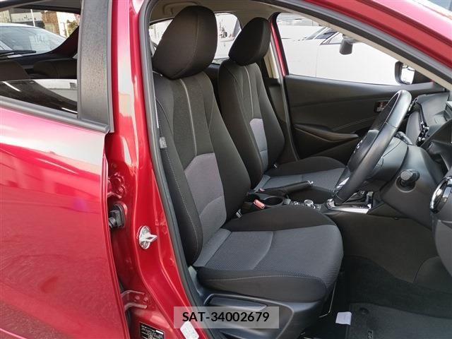 Mazda DEMIO 2017-03 8365636-5
