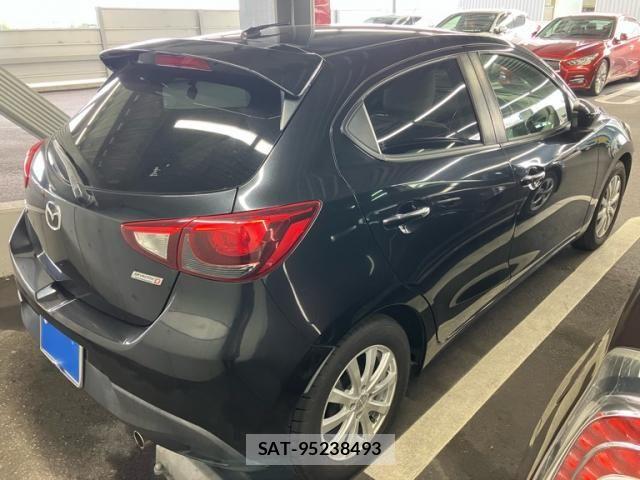 Mazda DEMIO 2015-07 8365646-3