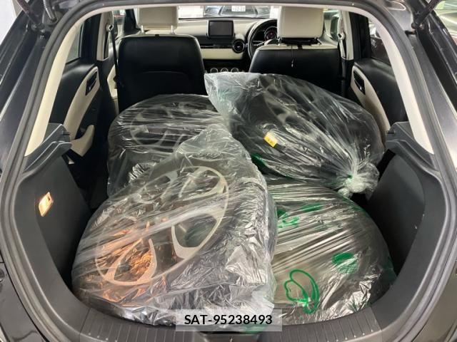 Mazda DEMIO 2015-07 8365646-8