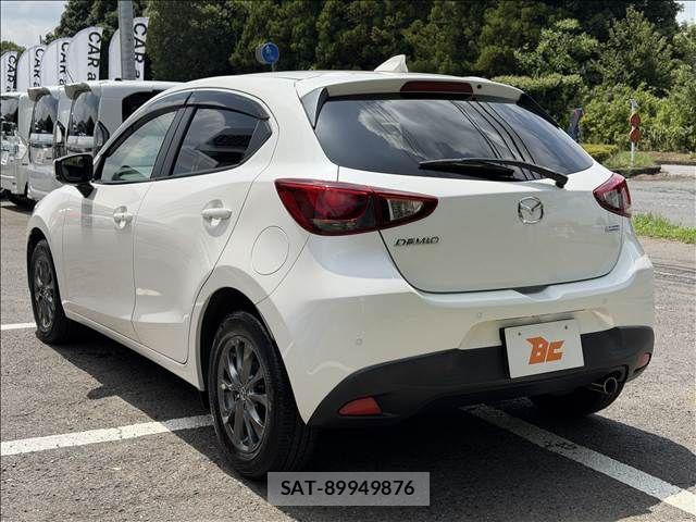 Mazda DEMIO 2018-02 8365634-7