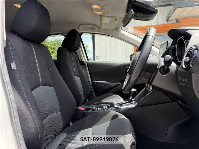 Mazda DEMIO 2018-02 8365634-8