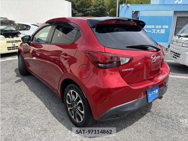 Mazda DEMIO 2015-11 8365644-3