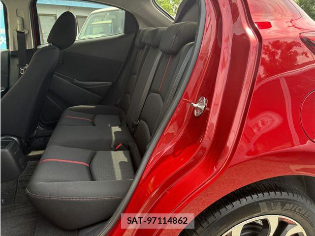 Mazda DEMIO 2015-11 8365644-4