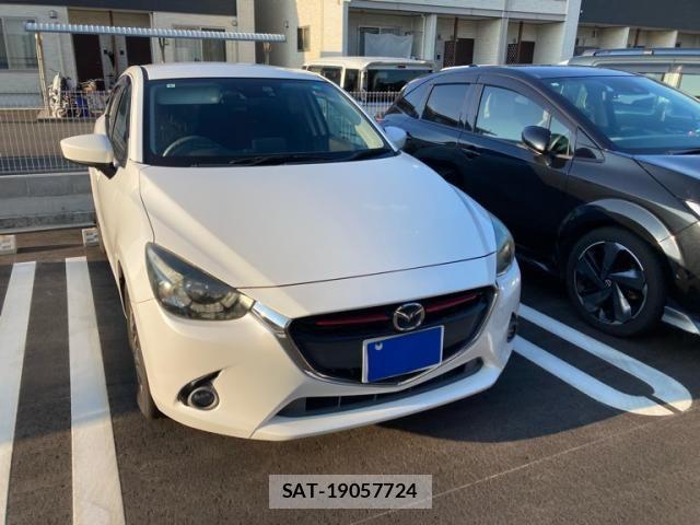 Mazda DEMIO 2015-08 8365651-0