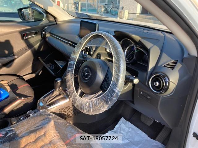 Mazda DEMIO 2015-08 8365651-10