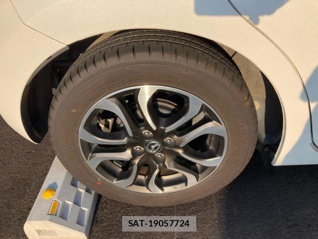 Mazda DEMIO 2015-08 8365651-6