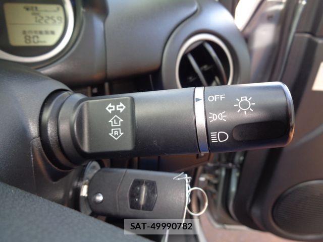 Mazda DEMIO 2011-08 8365648-14