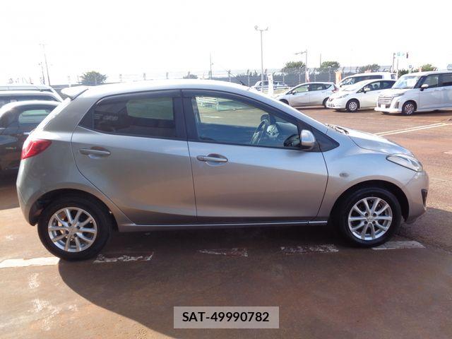 Mazda DEMIO 2011-08 8365648-4