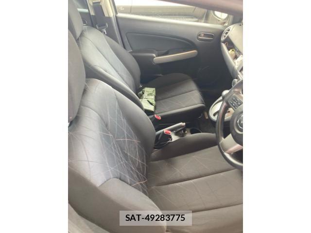 Mazda DEMIO 2012-03 8365661-11